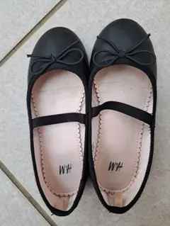 H&M 黒 バレエシューズ 28