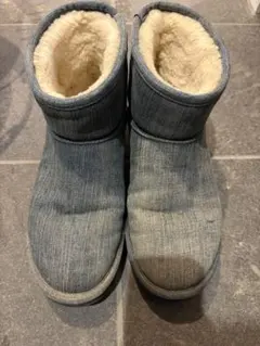 UGG デニム ショートムートンブーツ UGG デニム素材 ムートンブーツ - メルカリ