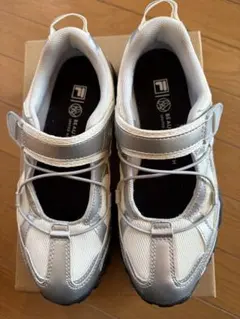 最終値下げ 新品タグ付 FILA x OJOS フィラオホス スニーカーサンダル 最終値下げ 新品タグ付 FILA x OJOS フィラオホス スニーカーサンダル