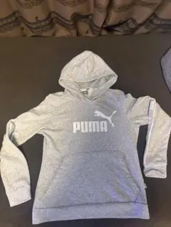 プーマ　フード付きトレーナー　M