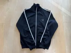 FRED PERRY トラックジャケット ブラック M - メルカリ