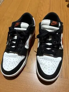 ナイキ ダンク ロー レトロ　ホワイト/ブラック/ドラゴンレッド