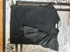 ADAM ET ROPÉ フリル切替 半袖Tシャツ ブラックのサムネイル