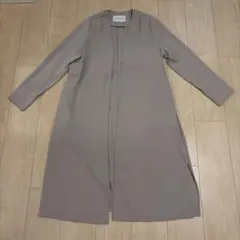 ベージュ ロングコート