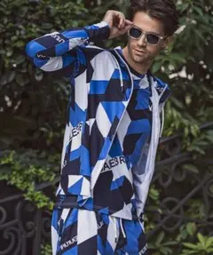 1PIU1UGUALE3 パーカー & ハーフパンツ セット アップ 上下 総柄