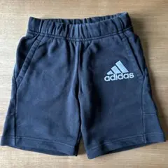 アディダス　ハーフパンツ　130センチ　スウェット