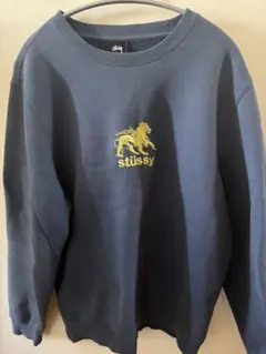 STÜSSY ネイビー トレーナー