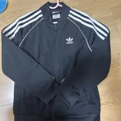 アディダスキッズパーカー