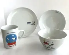 スヌーピー 食器4点セット 非売品 マグ ボウル2 皿 プレート