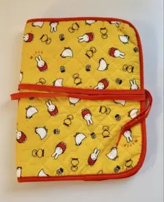 【美品】ミッフィー マルチケース 母子手帳ケース キルティング 黄色