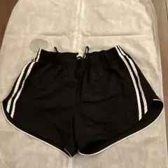 DANSKIN NOW ブラックショートパンツ S/CH