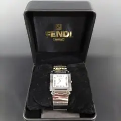 稼働品 FENDI 腕時計 バングル ピラミッド ダイヤカット ブルー文字盤