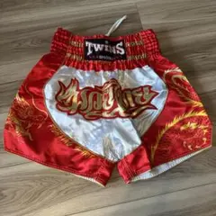 TWINS レッドとゴールド ボクシングショーツ