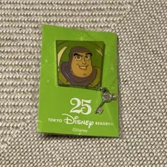 《新品未開封・非売品》ディズニーランド25周年記念ピンバッジ　バズ・ライトイヤー