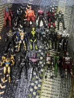 d*2様 衝動xx.装動仮面ライダー フィギュアセット 19体 - メルカリ