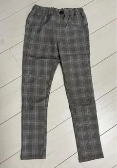 パンツ130