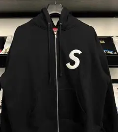 Supreme ブラック パーカー Sロゴ