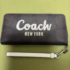 COACH シグネチャーグラフィック ロング ジップ アラウンド ウォレット⭐️