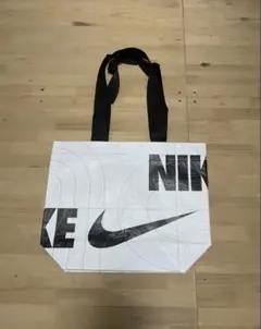 新品 NIKE ナイキ エコバッグ トートバッグ 韓国 白 ホワイト Ssize