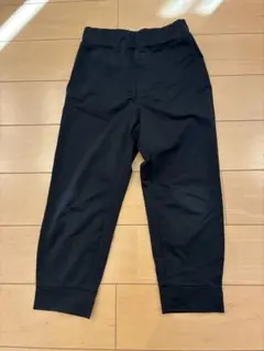 UNIQLO 黒　ジョガーパンツ 110cm