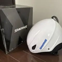 SWANS ホワイト Sサイズ　キッズ　ヘルメット　ウインタースポーツのサムネイル