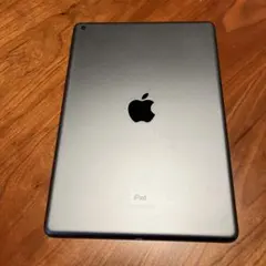 Apple iPad 本体　32GB 第8世代