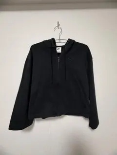 NIKEブラックフード付きパーカー