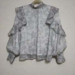 INGNI 花柄フリルシフォンブラウス