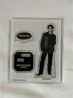 seventeenカフェ ウジ アクスタ