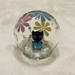 由布院ガラスの森 花柄ガラスドーム 黒猫