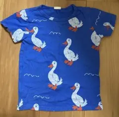 アヒルプリントの青いTシャツ　2〜3才