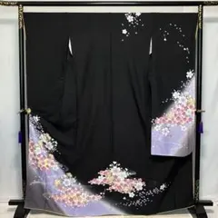 D976＋　D9 振袖　黒地　桜　流水　金彩　正絹　着物　袷　極美品 D976＋ D9 振袖 黒地 桜 流水 金彩 正絹 着物 袷 極美品 - メルカリ