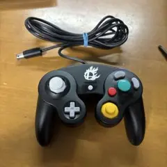ゲームキューブコントローラー ブラック スマブラ　デザイン