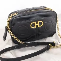 未使用級✨ フェラガモ ダブルガンチーニ キルティング ショルダーバッグ