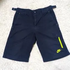 Nike綿半ズボン　紺１４０〜１５０