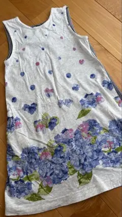 hakka ハッカキッズ　紫陽花　花柄ノースリーブワンピース 120cm