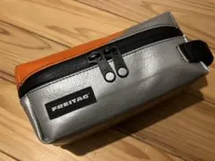 Item thumbnail for item c5496f0a-b6be-4c2c-8c77-cd365266f2ef