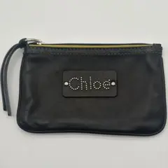 Chloe レザーポーチ ブラック スタッズロゴ ファスナー タッセル付きのサムネイル