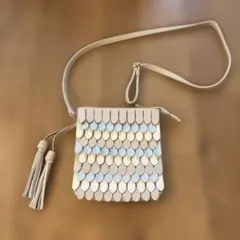 ベージュ スケールデザイン ショルダーバッグ