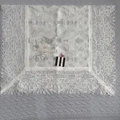 新品 VALENTINOバレンチノ レース敷物 テーブルセンター 刺繍 ホワイト