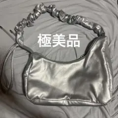 【極美品】Ambre Neige ギャザーショルダーバッグ（シルバー）