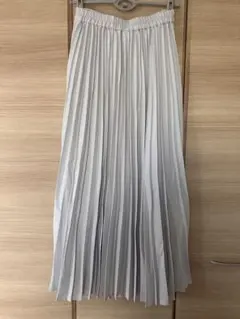 Niko and… ライトグレー プリーツロングスカート