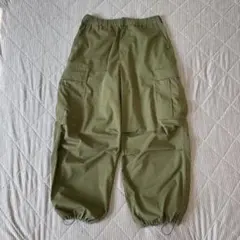 GU ジーユー スーパーワイドカーゴパンツ Mサイズ