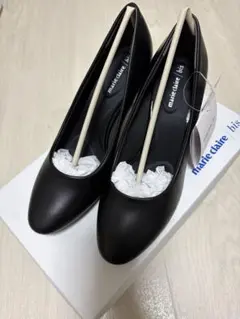 【新品】marie claire bis パンプス ブラック 23.5cmのサムネイル