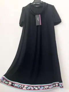 美品 レオナール ストレッチワンピース カンカン素材 トリム 近年