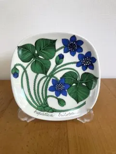 ARABIA ボタニカ　ミスミソウ　ウォールプレート　ヴィンテージ アラビアボタニカ | STORES ARABIA ボタニカ ミスミソウ ウォール