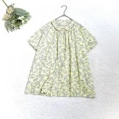 美品【SELF+SERVICE】オーガニックコットン100% 小花柄ブラウスのサムネイル