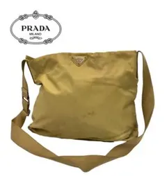 プラダ　ショルダーバッグ　バッグ　ブランド　イエロー　ナイロン　お洒落レディース