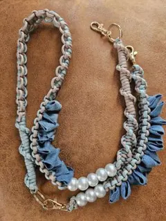 Item thumbnail for item 91e0f449-2720-457c-94eb-96f95f581be0