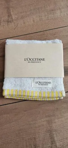 L'OCCITANEノベルティハンドタオル